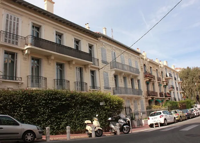 Art Deco Apartahotel Cannes