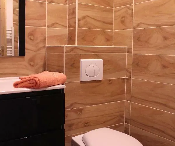 Art Deco Apartahotel 4*