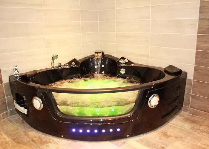 Art Deco 4*