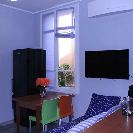 Art Deco Aparthotel *